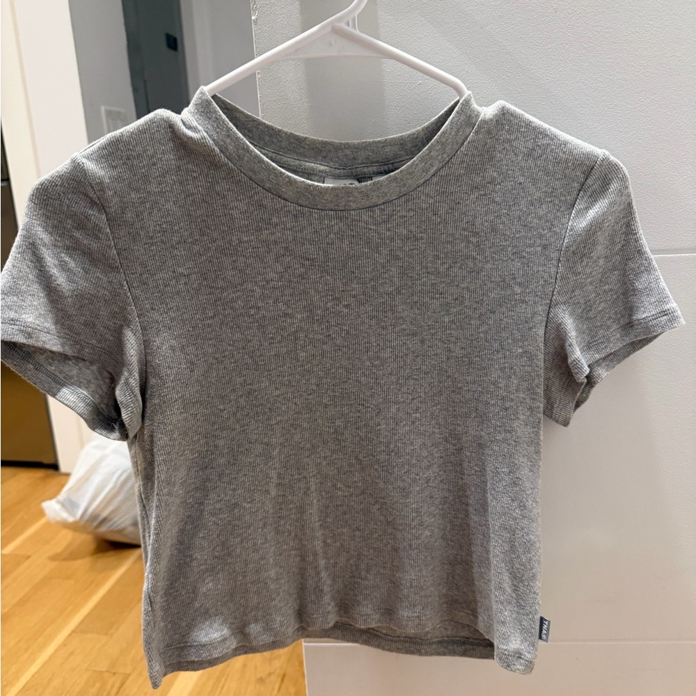 Classic Gray Aritzia T-Shirt